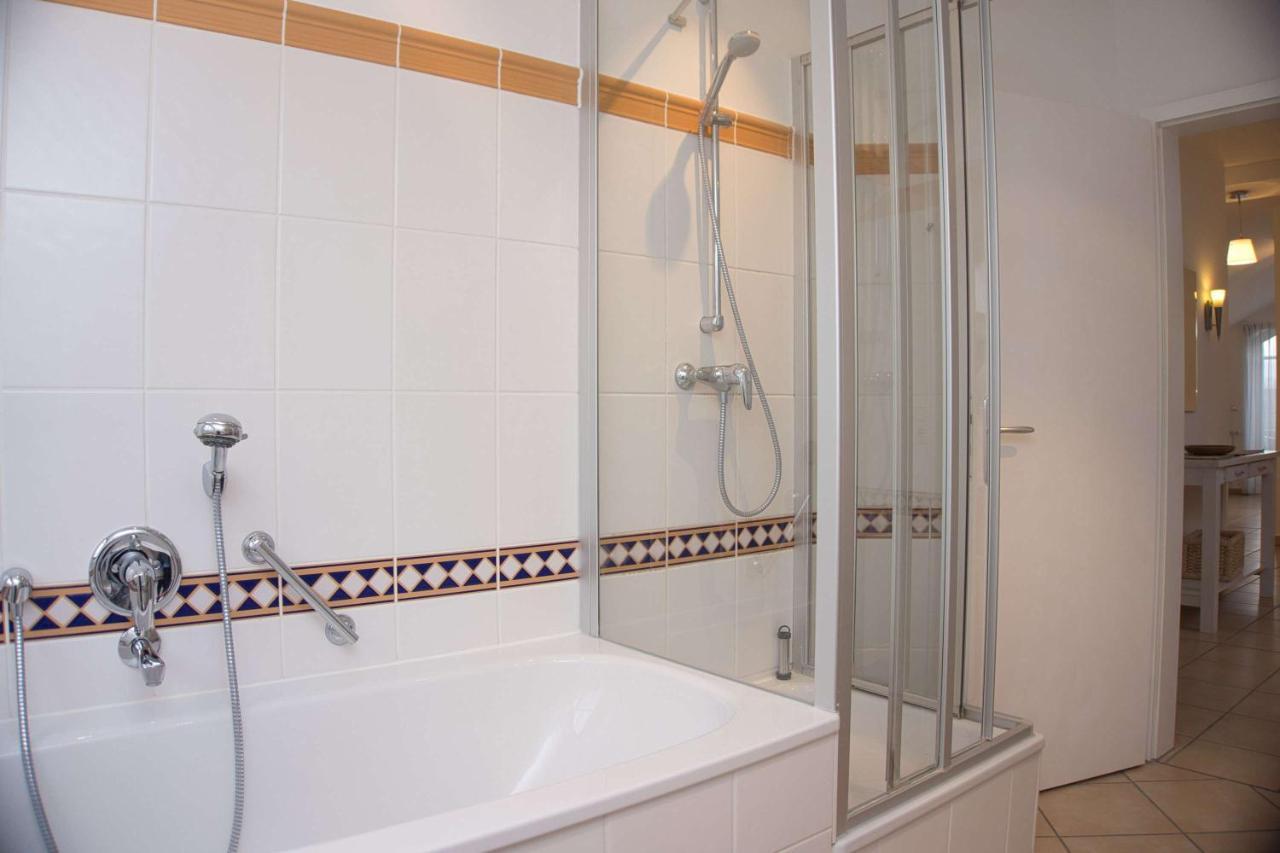 Balkon Mit Traumhaften Meerblick, Gratis Nutzung Vom Ahoi Erlebnisbad Und Sauna In Sellin Duenenhaus Fewo05 Гёрен Экстерьер фото